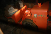 Máquina anaranjada del remolque y volcado de carga, dos máquinas subterráneos del lhd de los metros cúbicos