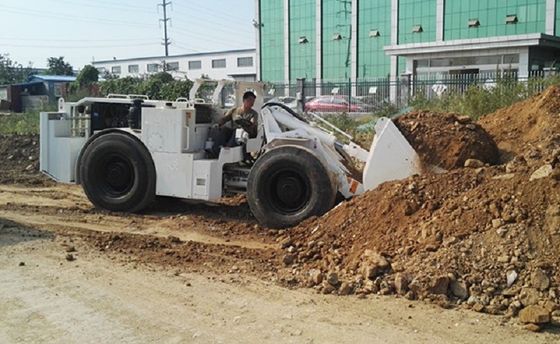 Máquina del remolque y volcado de carga de la explotación minera de subterráneo anaranjada/blanco/amarillo