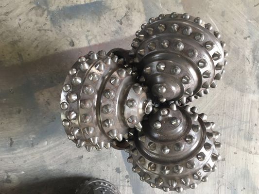 Tipo cónico modificado para requisitos particulares del transporte de la circulación de aire de la forja de las brocas tricónicas de la roca